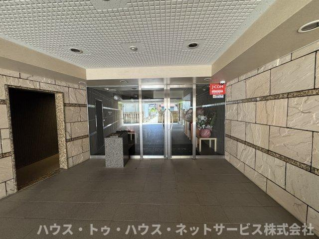 INSURANCE BLDG.XVIIのエントランス
