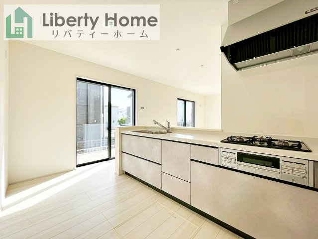 水戸市見川12期　新築戸建　6号棟のキッチン