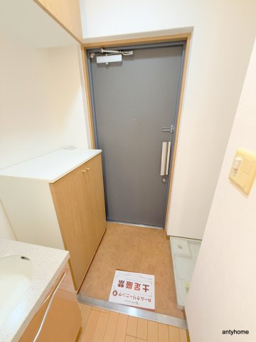 エステムコート大阪・中之島南　仲介手数料無料の玄関