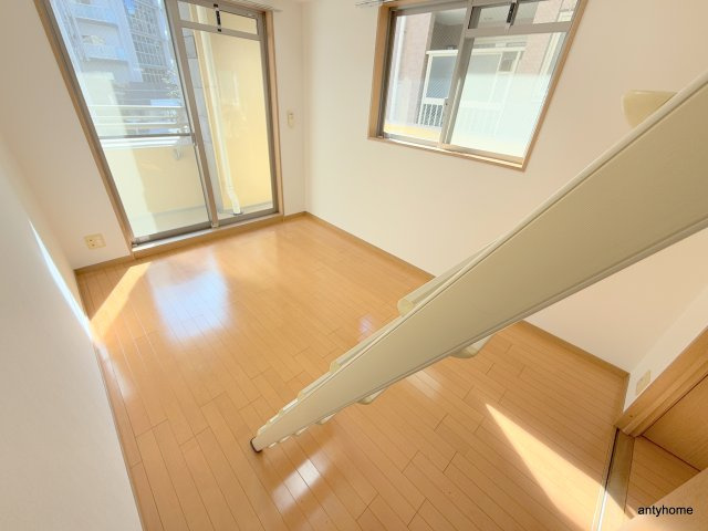 エステムコート大阪・中之島南　仲介手数料無料の居間・リビング