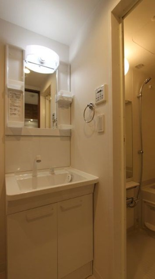 【洗面所】イアース横濱関内 