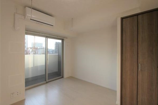 【居間・リビング】イアース横濱関内 