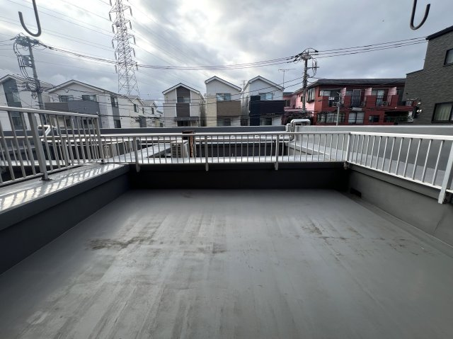 納得のリフォーム！満足の立地！【綱島ダイヤモンドマンション】のバルコニー|落ち着いた時間を過ごせるバルコニーです