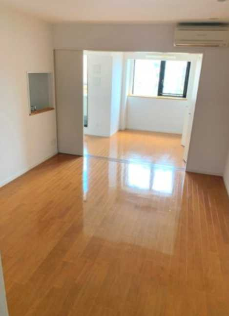 レジデンス三宿　トランクルーム　ネット0　三宿エリアの居間・リビング