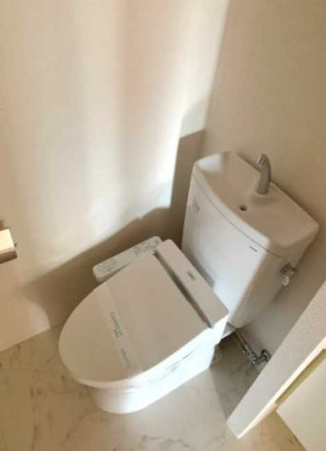 レジデンス三宿　トランクルーム　ネット0　三宿エリアのトイレ