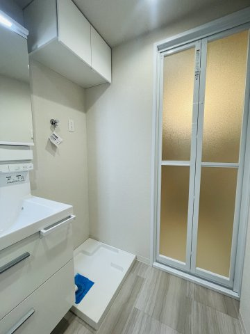 AZALEA COURTのランドリースペース