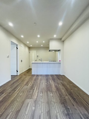 AZALEA COURTの居間・リビング