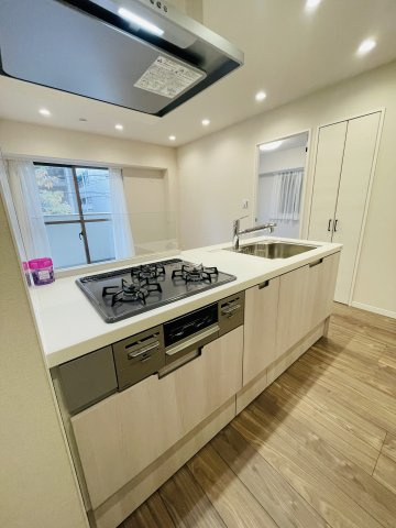 AZALEA COURTのキッチン