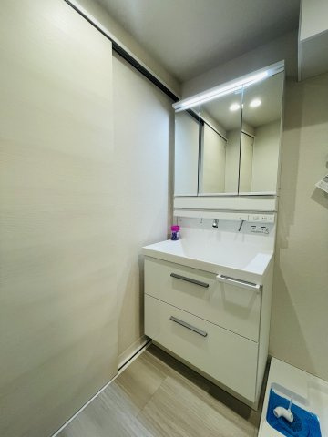 AZALEA COURTの独立洗面台