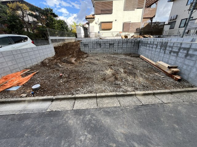 『八王子市新築戸建て』八王子市元八王子町1-240-35【仲介手数料無料】　２３期の前面道路含む現地写真|～仲介手数料無料☆八王子ひなた不動産～　八王子市元八王子町　新築戸建て