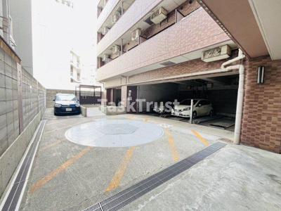 【駐車場】 | リーガル西天満