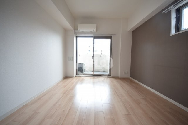 クリスタルグランツ東天満の寝室|クリスタルグランツ東天満　洋室
