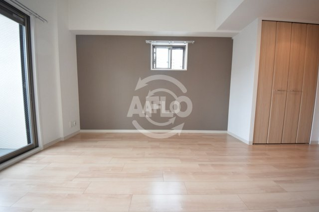 クリスタルグランツ東天満の居間・リビング|クリスタルグランツ東天満　洋室