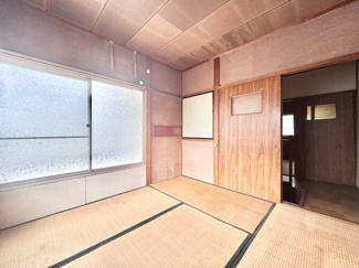 【和室】 | 山科区西野大鳥井町　中古戸建 | 【和室4.5帖】こちらの和室もバルコニーに繋がっているため、布団などを気軽に干せますね（＾◇＾）