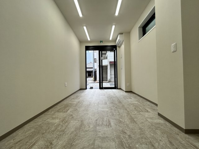 リオン　セレーナのロビー