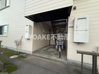 【エントランス】 | ウイング　フルールB