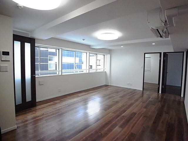 YDビルディングの居間・リビング