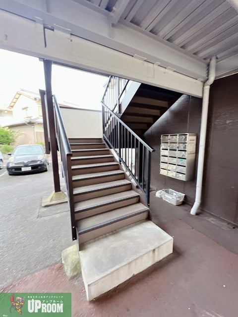 メゾン小牧のエントランス