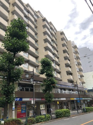 朝日白山マンションの外観