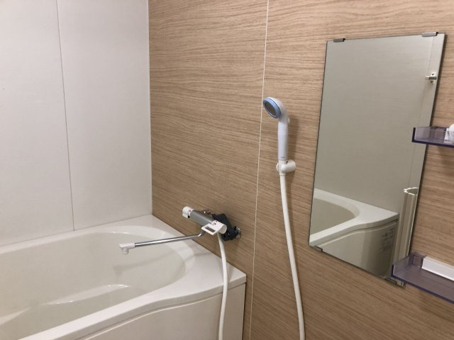朝日白山マンションの浴室