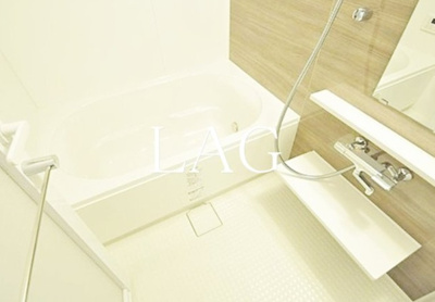 【浴室】 | Ｒａｉｎｂｏｗ．Ｆｒｅａ谷沖 | お風呂です。