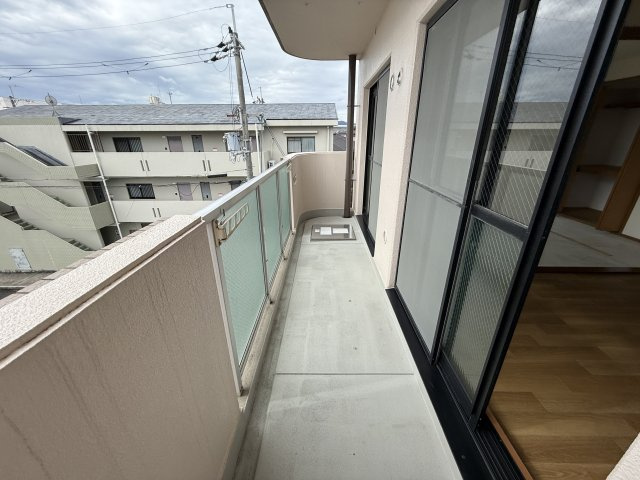 リブェール神田Ⅲのバルコニー