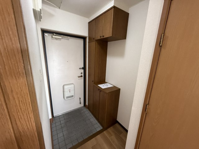 リブェール神田Ⅲの玄関