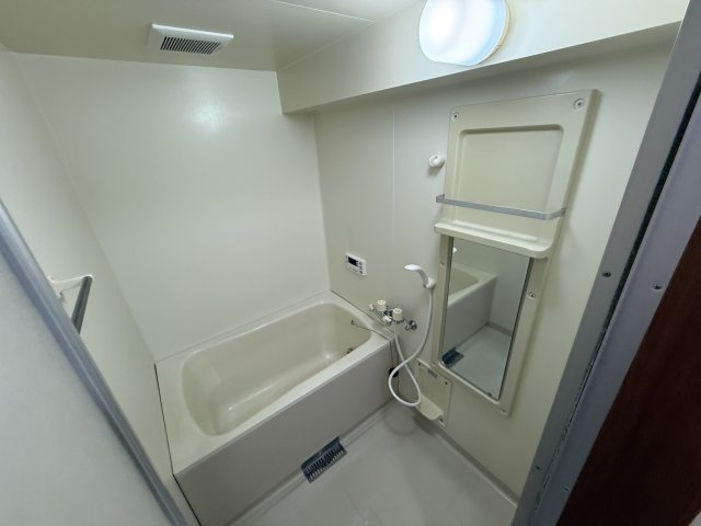 リブェール神田Ⅲの浴室