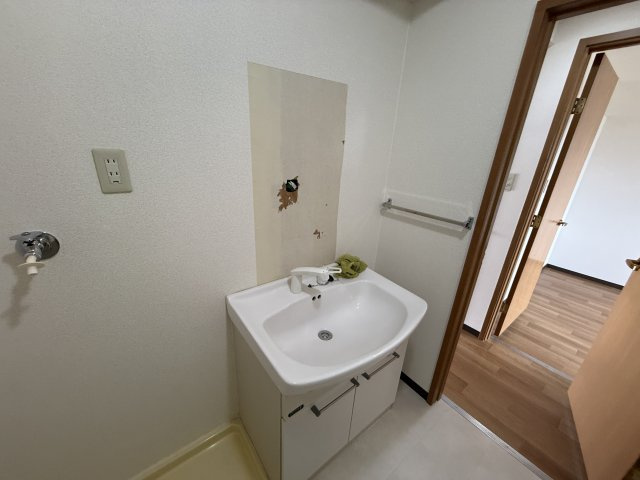 リブェール神田Ⅲの独立洗面台