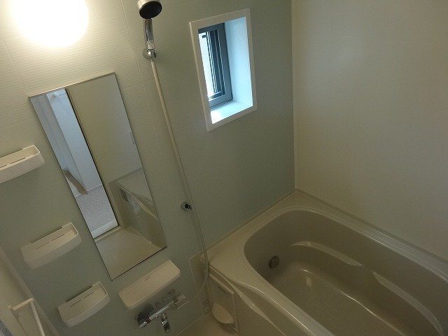 ラ・プルメリアの浴室