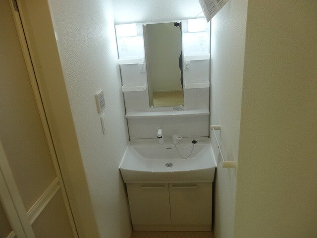 ラ・プルメリアの独立洗面台