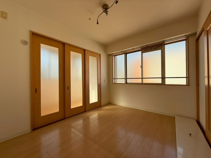 ワコーレ三宮ランドマークシティの居間・リビング