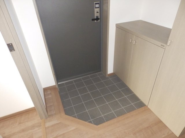 リエゾン楠丘の玄関