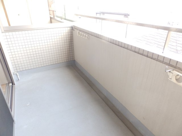 リエゾン楠丘のバルコニー