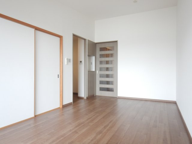 リエゾン楠丘の居間・リビング