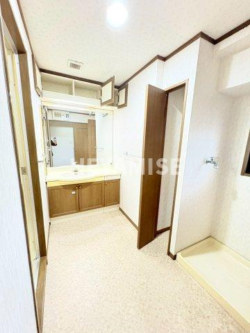 コアマンション長崎ガーデンヒルズ　ウエストウイングの洗面所