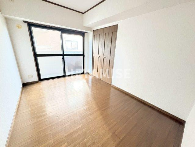 コアマンション長崎ガーデンヒルズ　ウエストウイングの洋室