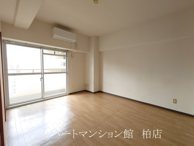 トーカン柏キャステールの居間・リビング