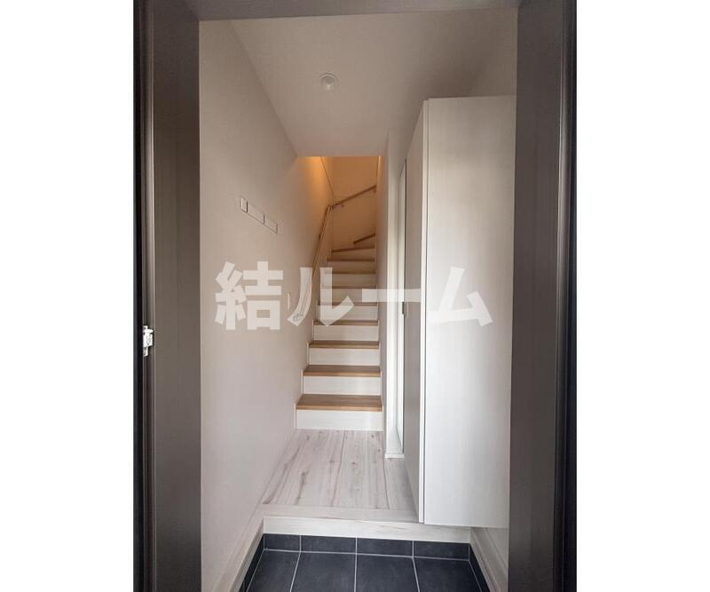 板橋区蓮根１丁目のアパートの玄関