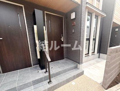 板橋区蓮根１丁目のアパートのエントランス