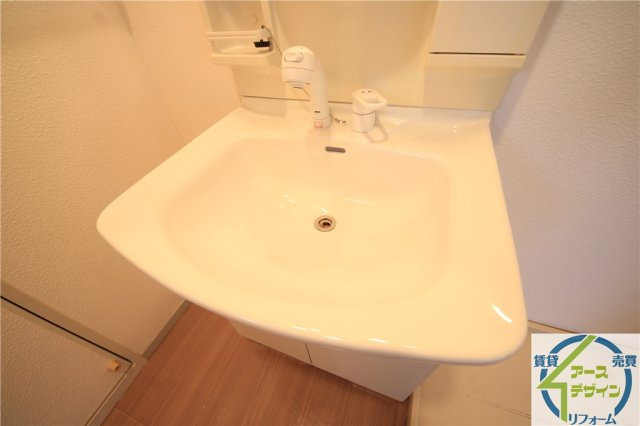 セジュールの里　橋本の独立洗面台