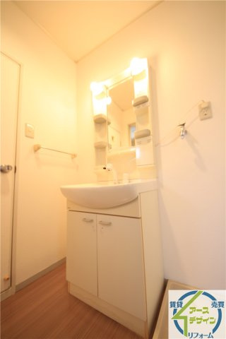 セジュールの里　橋本の洗面所