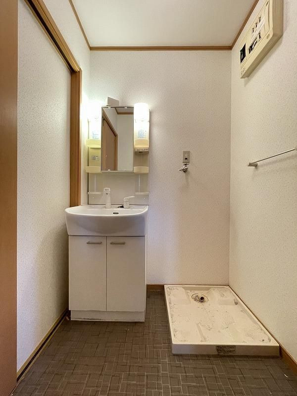 リブレア竹下駅前B棟の洗面所