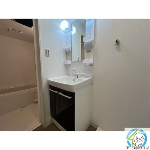 ジーメゾン大久保ルミナスの独立洗面台|パース写真