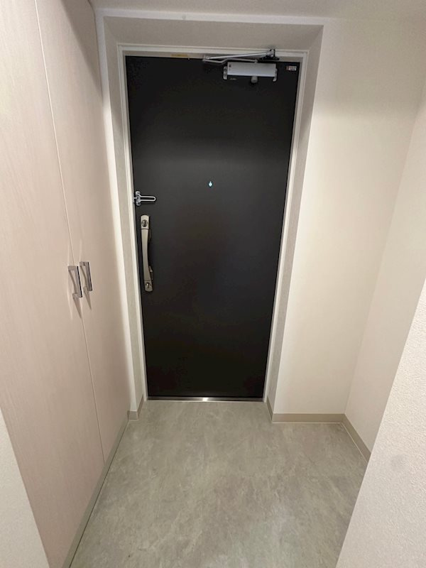 CREST　TAPP　神戸三宮の玄関