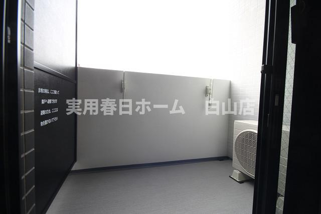 【バルコニー】