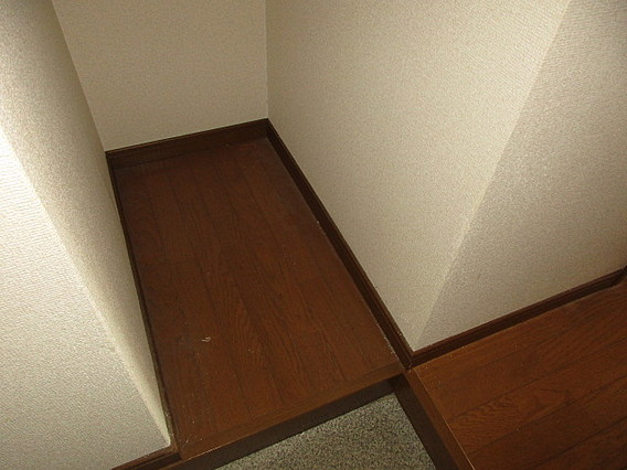 メゾン・ド・ソレイユの玄関