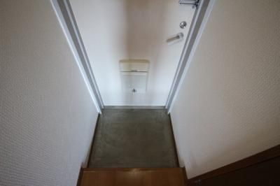ハイジ岡本２の玄関