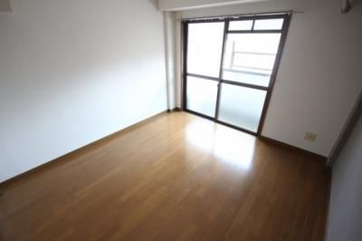 ハイジ岡本２の居間・リビング