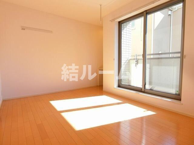 豊島区東池袋５丁目のアパートの居間・リビング|別部屋参考写真